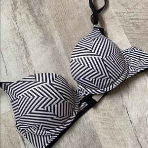 Victoria’s Secret PINK Bra